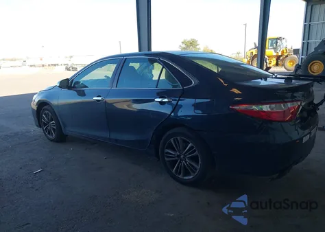 2015 Toyota Camry Le z USA, uszkodzony, nr VIN 4T1BF1FK9FU025529